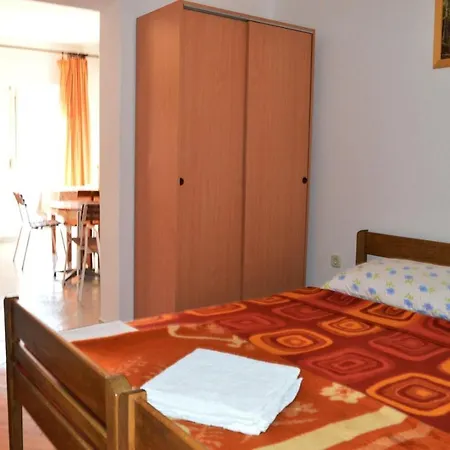 Guest house Jurica Starigrad Paklenica